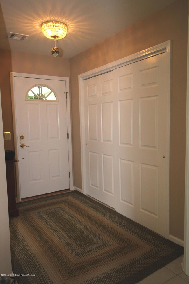 3 Foyer-