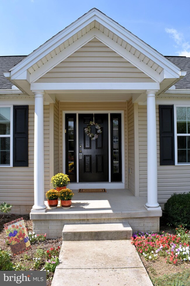 663 Franklin Square Dr, Chambersburg, PA 17201 - photo 6