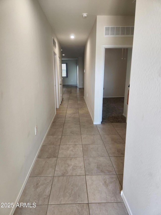 18562 W Bronco Trail, Wittmann, AZ 85361 - photo 3