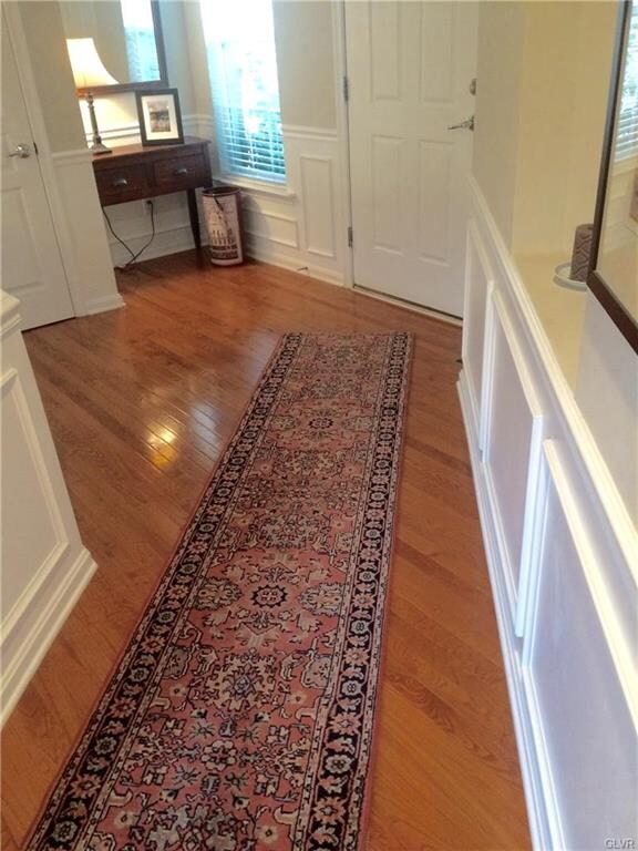 1819 Emerald Dr, Orefield, PA 18069 - photo 5