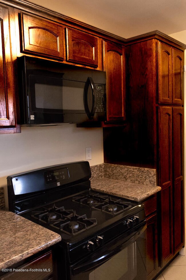 Interior 408West Citrus Edge-3148Cydnee