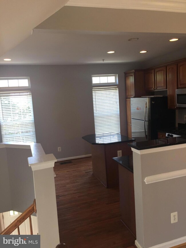 3553 Ellery Cir, Falls Church, VA 22041 - photo 4