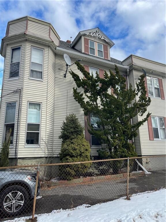 118 Franklin St unit 3, Bristol, RI 02809 - photo 3