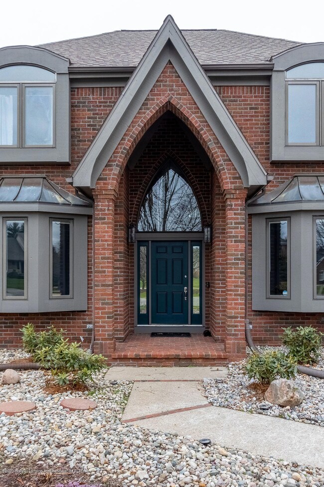 6020 Claremont Ct, Lansing, MI 48917 - photo 6