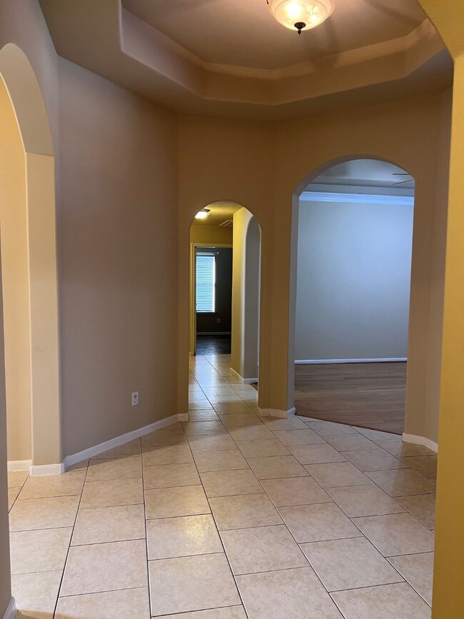 hallway to bedroom 2 and dinning room