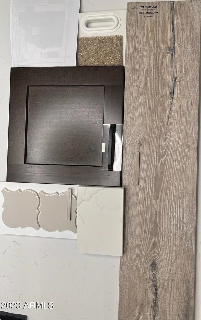 Lot 15 - Interior Design Selections
