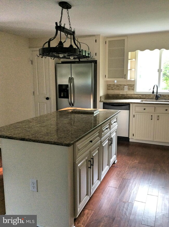 25351 Three Notch Rd, Hollywood, MD 20636 - photo 7