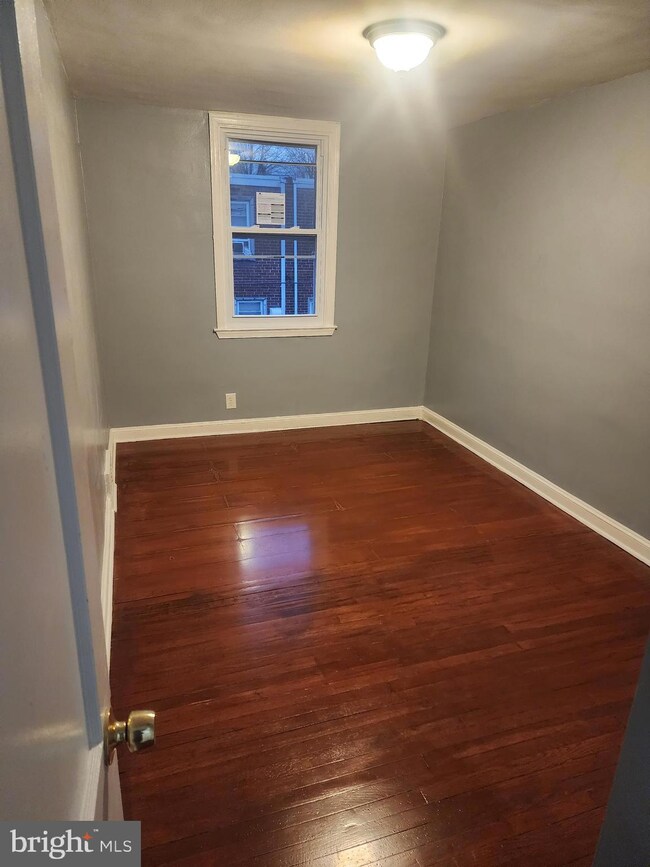 35 Branford Rd, Darby, PA 19023 - photo 6