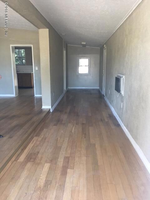 3519 Eve Dr W, Jacksonville, FL 32246 - photo 2