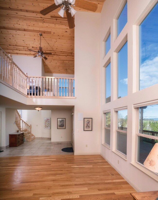 3910 Jonathan Way, Central Point, OR 97502 - photo 2