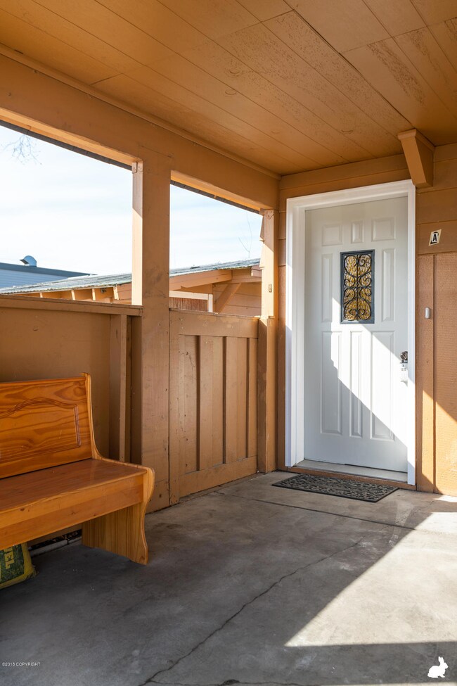 5_EntranceExterior