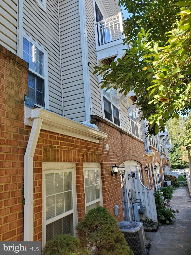 6422 Bayberry Ct, Elkridge, MD 21075 - photo 7