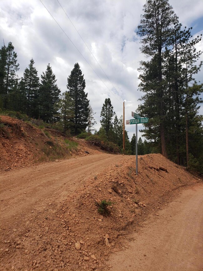 345 W Pinyon Dr, Hatch, UT 84735 - photo 5