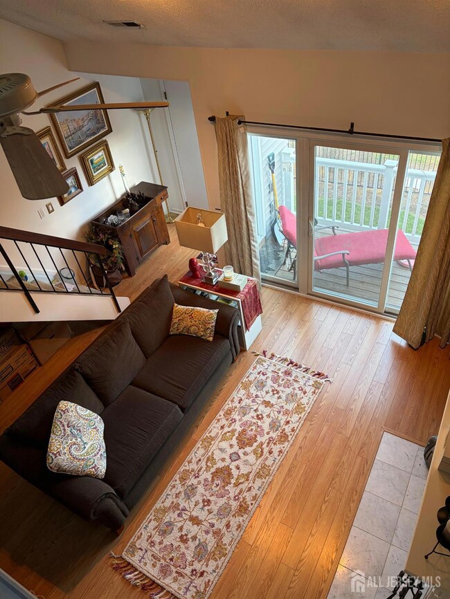 8408 Tamarron Dr, Plainsboro, NJ 08536 - photo 7