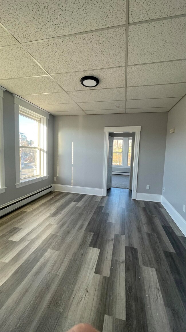 300 Main St unit 4D, Tilton, NH 03276 - photo 3