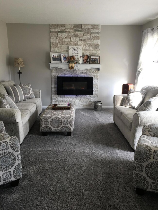 1270 Eastwood Dr, Circleville, OH 43113 - photo 4