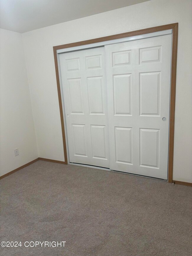 5300 Lake Otis Pkwy unit 8, Anchorage, AK 99507 - photo 5