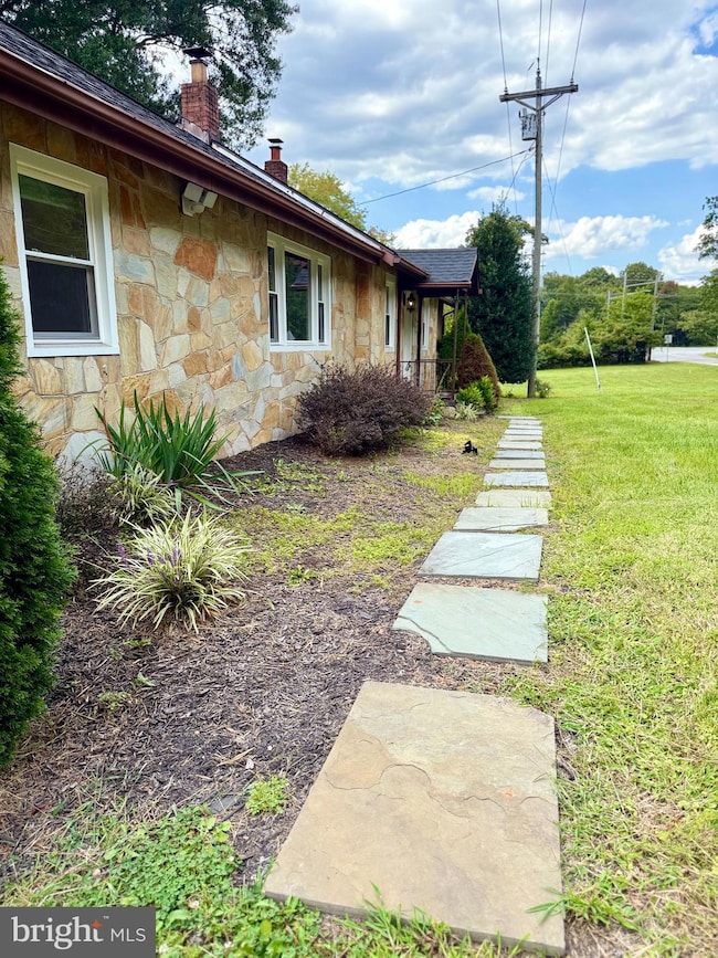 5865 Websters Way, Manassas, VA 20112 - photo 4