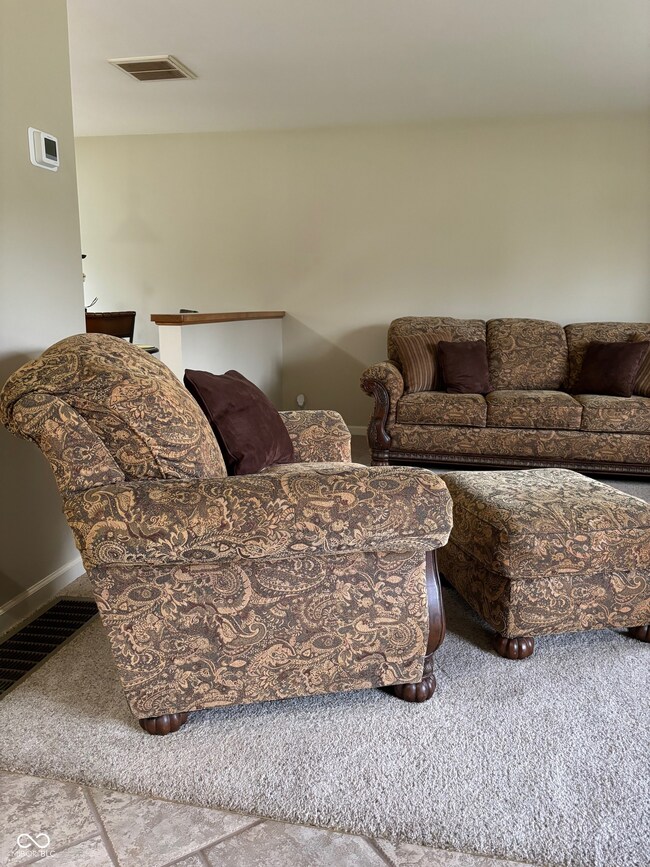 3077 Hawcreek Blvd, Columbus, IN 47203 - photo 4