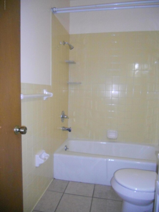 870 N Cocoa Blvd unit 8, Cocoa, FL 32922 - photo 5