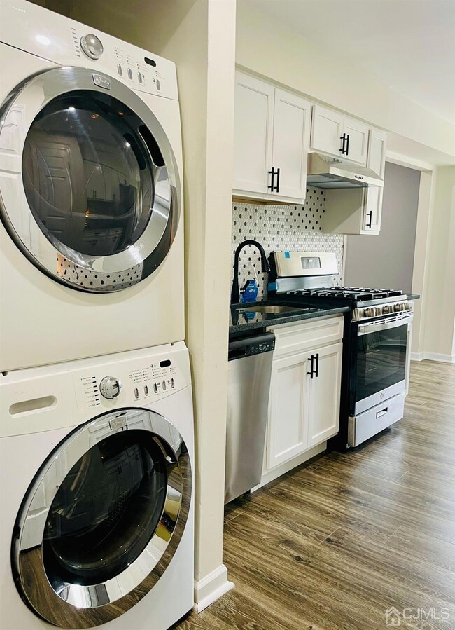 917 Edison Glen Terrace, Edison, NJ 08837 - photo 4