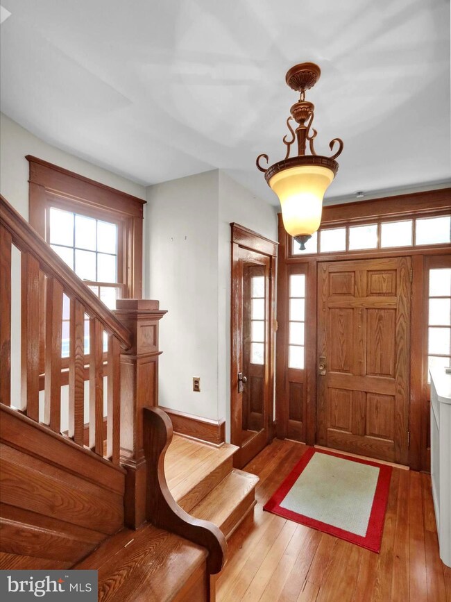 109 W Broad St, New Holland, PA 17557 - photo 6