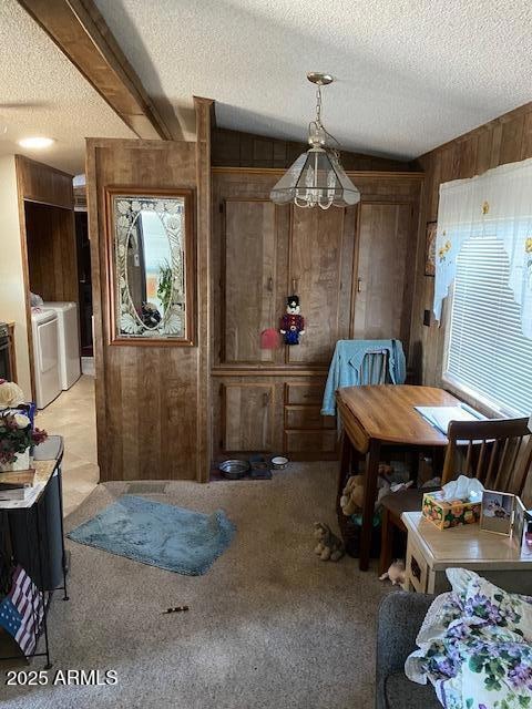 2015 S. Wickiup #28 Dining Area