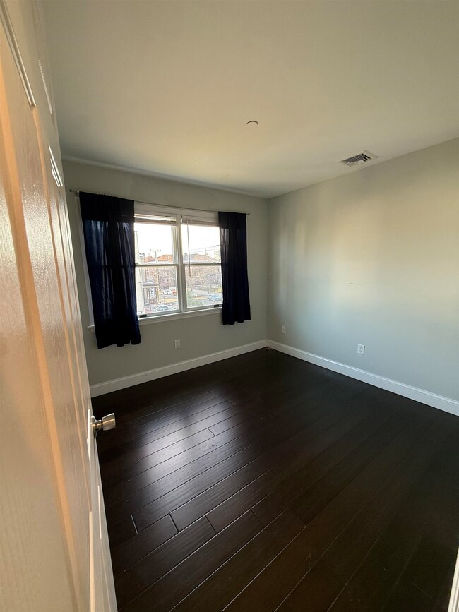 9 E 50th St unit 2, Bayonne, NJ 07002 - photo 6