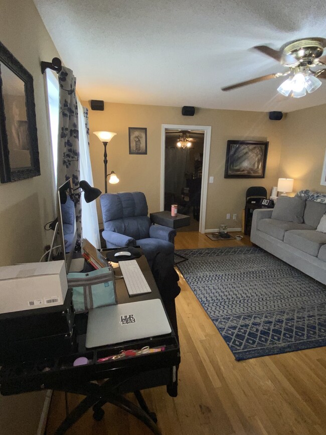 127 Collier Ave, Shelbyville, TN 37160 - photo 2