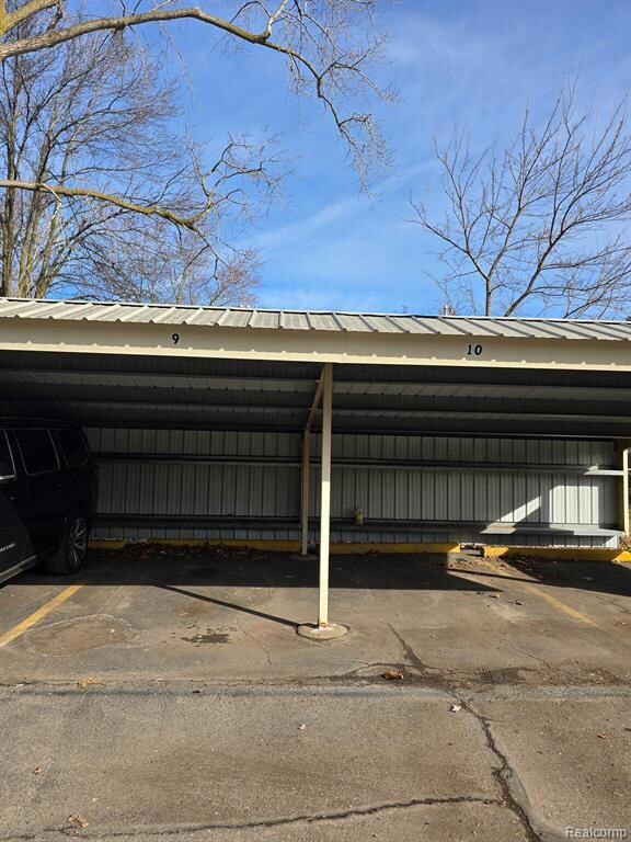 1 Carport