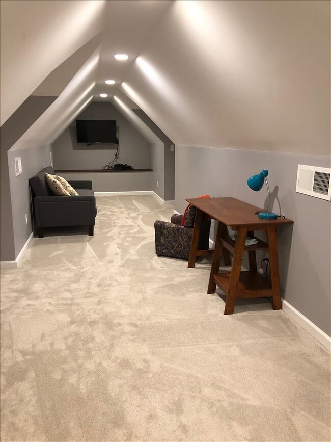 212 W Main St, Newburgh, IN 47630 - photo 7