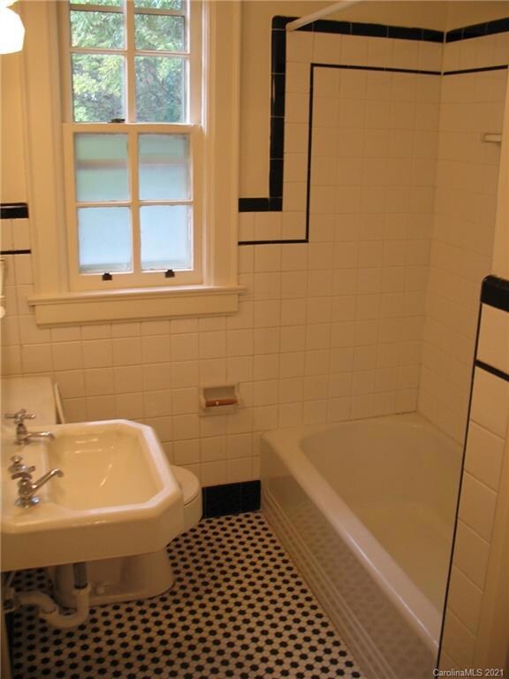 414 S Center St unit B2, Statesville, NC 28677 - photo 6