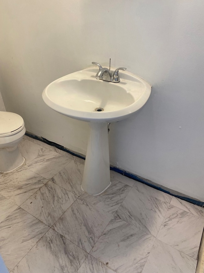 5514 N Mango Ave unit G, Chicago, IL 60630 - photo 7