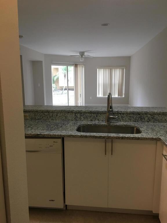 4783 Via Palm Lakes unit 102, West Palm Beach, FL 33417 - photo 4