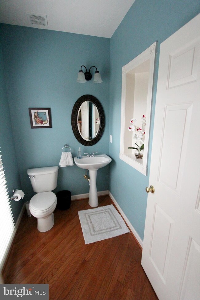 5618 Lick River Ln, Gainesville, VA 20155 - photo 4