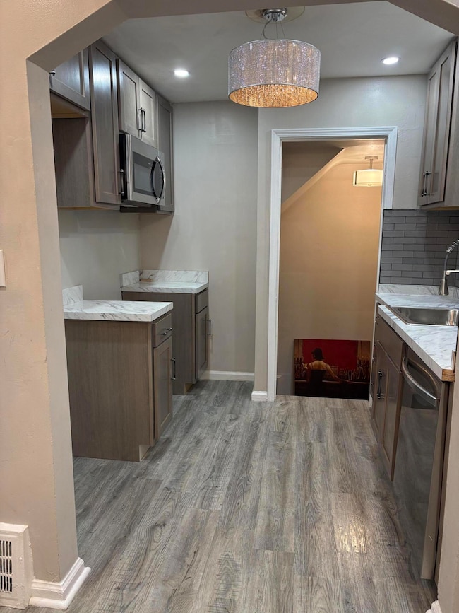 7320 Westwood St, Detroit, MI 48228 - photo 4