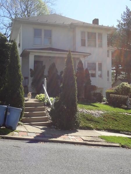 825 Coleman St, Easton, PA 18042 - photo 2