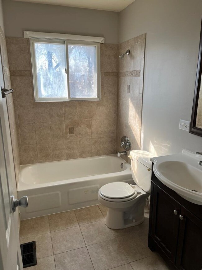 3791 176th Place, Country Club Hills, IL 60478 - photo 4