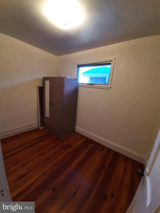 26 Spring St unit 28, Keyser, WV 26726 - photo 5