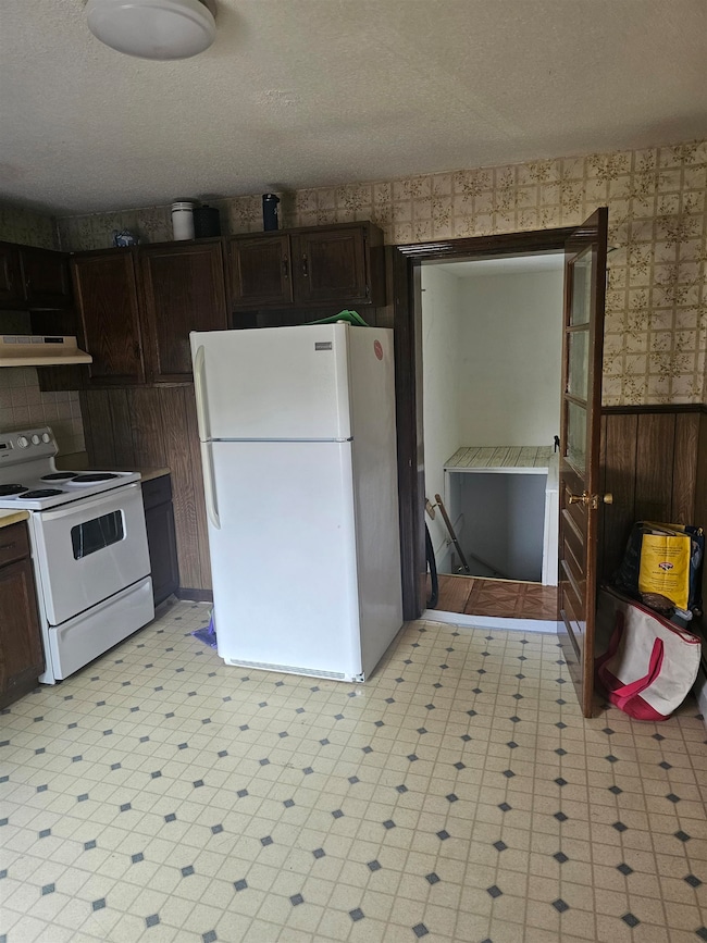 19 E Concord St unit B, Dover, NH 03820 - photo 6