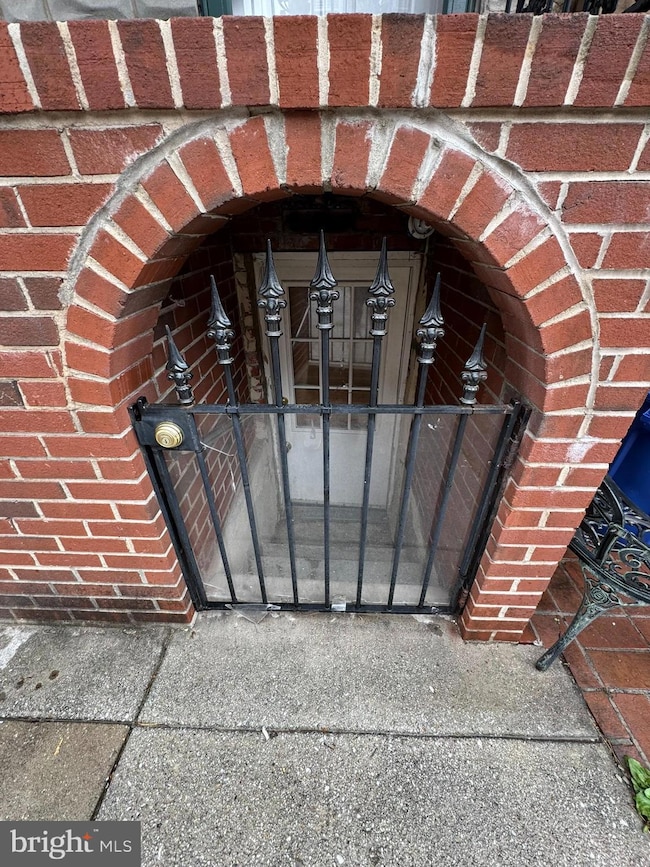 1008 Stiles St, Baltimore, MD 21202 - photo 5