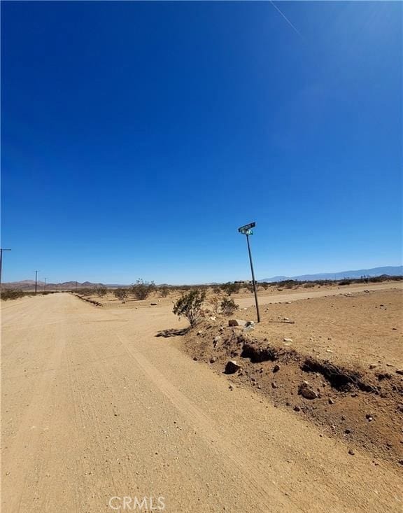 800 Chrysolite St, Lucerne Valley, CA 92356 - photo 3