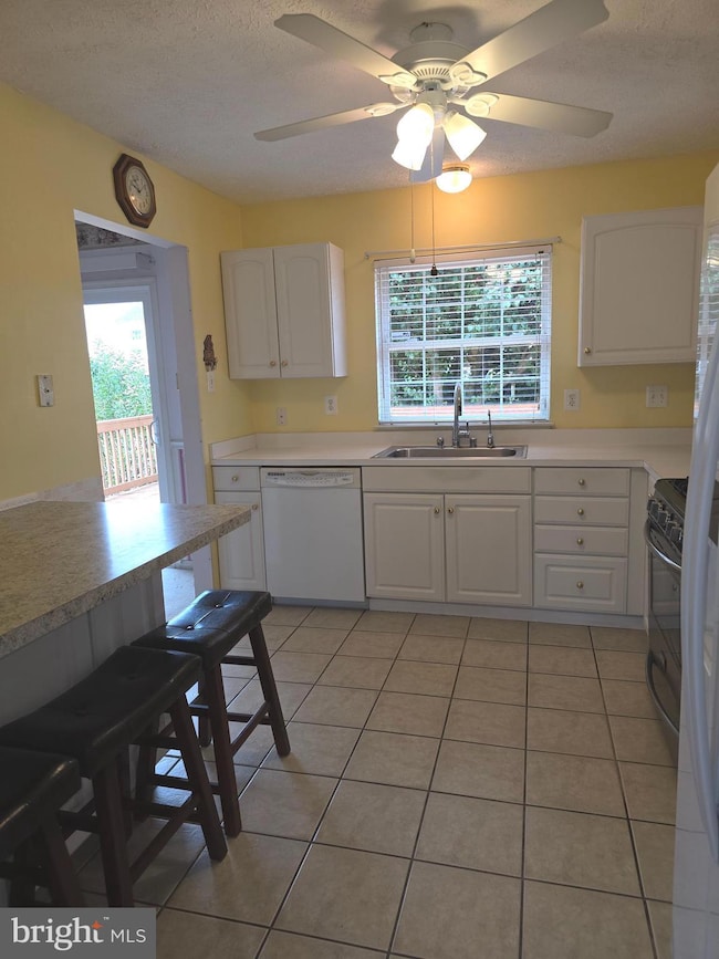 702 Jonathan Dr, Joppa, MD 21085 - photo 2