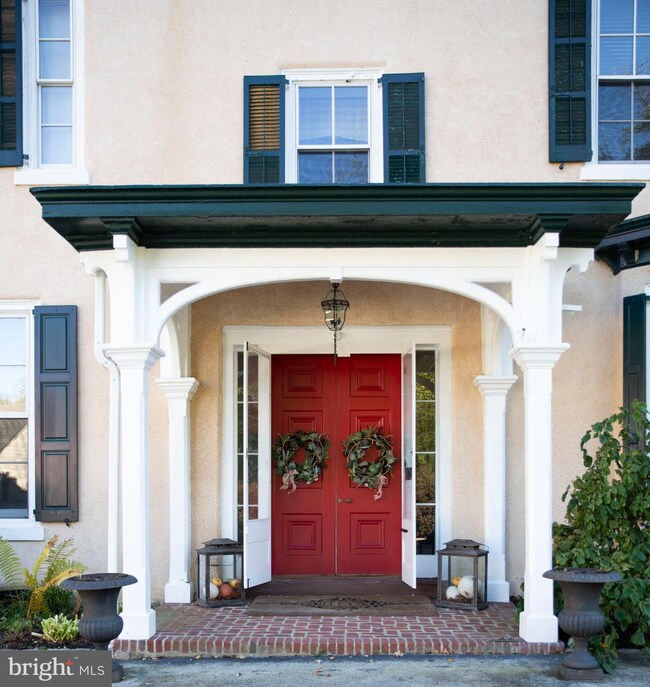 521 Leopard Rd, Berwyn, PA 19312 - photo 2