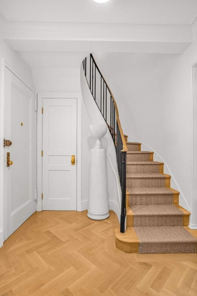 44 E 67th St unit 11D, New York, NY 10065 - photo 5