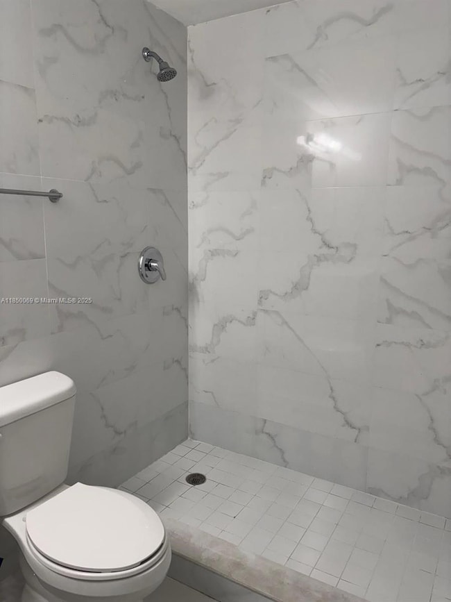 423 E 27th St unit 203, Hialeah, FL 33013 - photo 6