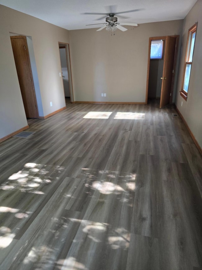 4105 4th St NE, Columbia Heights, MN 55421 - photo 4