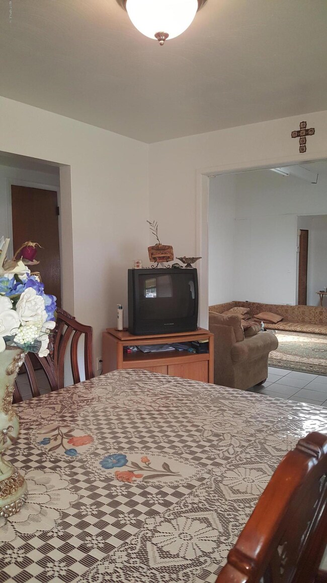 6323 Carranza Dr, Jacksonville, FL 32216 - photo 7