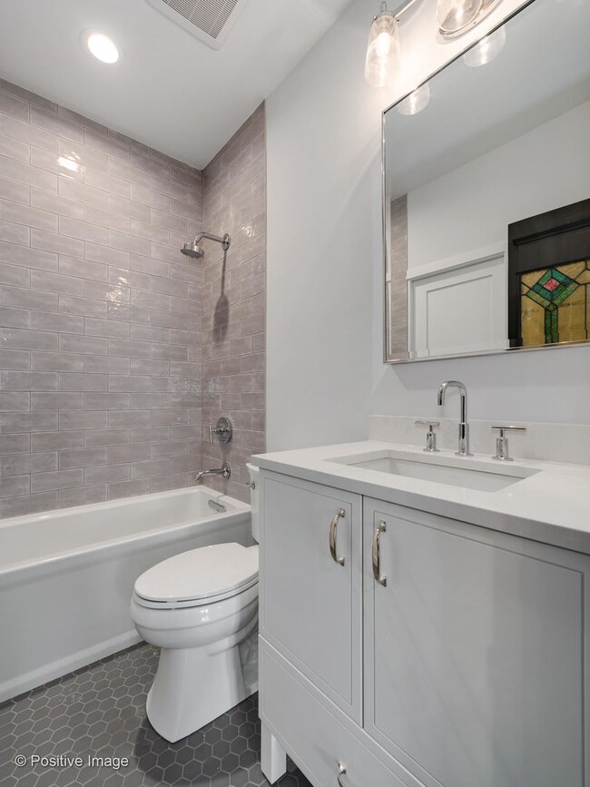 1815 W Augusta Blvd, Chicago, IL 60622 - photo 7