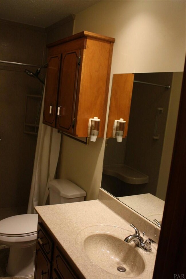 2301 Belleflower Rd, Pensacola, FL 32526 - photo 4